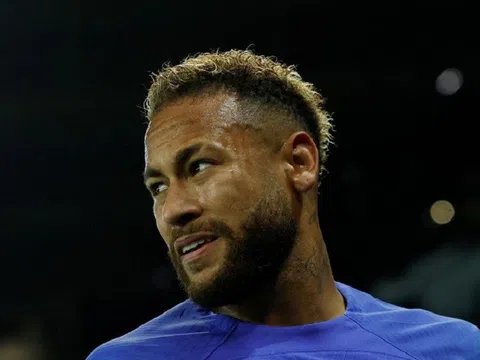 Paris Saint-Germain gặp khó trong nỗ lực bán Neymar