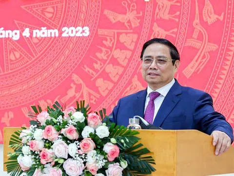 Thủ tướng gửi thông điệp quan trọng về đào tạo nhân lực khi tới thăm trụ sở mới của ĐHQG Hà Nội