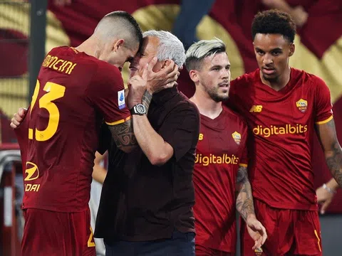 Vòng 34 Serie A > AS Roma - Inter Milan (23 giờ ngày 6/5): Không còn đường lui