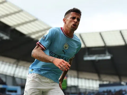 Man City hạ giá bán Joao Cancelo