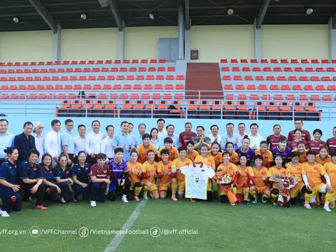 Đội tuyển nữ Việt Nam: Thắp lửa World Cup bằng niềm tự hào dân tộc