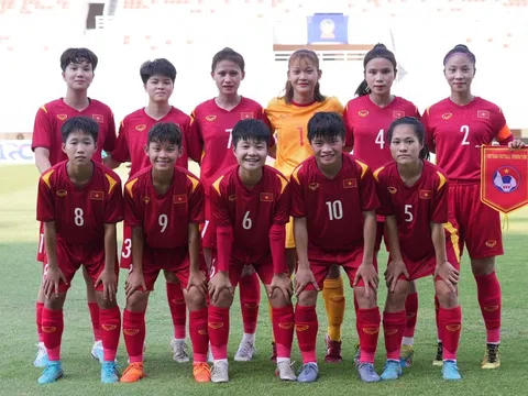 Thầy trò huấn luyện viên Akira vào chung kết giải U19 nữ Đông Nam Á 2023