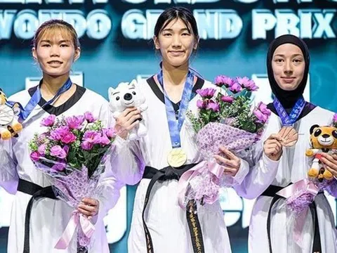 Võ sĩ Trần Thị Ánh Tuyết giành huy chương bạc giải Taekwondo Grand Prix 2023