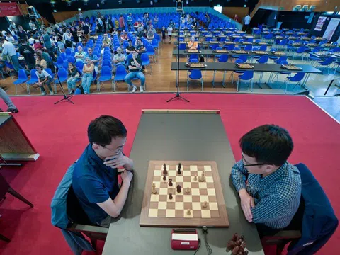 Lê Quang Liêm giành được 8,5 điểm nội dung cờ Chớp ở Festival cờ Vua Biel Grandmaster