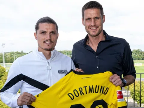 Dortmund công bố tân binh thứ ba trong kỳ chuyển nhượng mùa hè