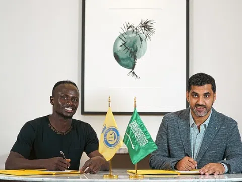 Gia nhập câu lạc bộ Al-Nassr, Sadio Mane thành cầu thủ châu Phi hưởng lương cao nhất thế giới