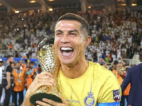 Cristiano Ronaldo lập cú đúp giúp Al-Nassr vô địch ACC Cup 2023