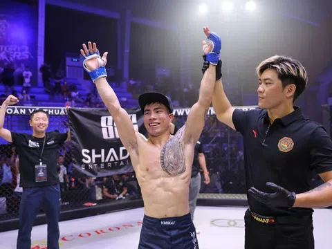 Võ sĩ Phạm Văn Nam bảo vệ thành công đai vô địch giải MMA Championship 08-2023