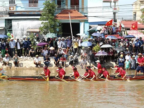 Giải bơi chải Giao Thủy mừng Tết Độc lập