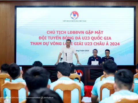 Chủ tịch VFF Trần Quốc Tuấn gặp mặt, động viên đội tuyển U23 Việt Nam trước vòng loại U23 châu Á 2024