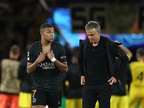 Gây thất vọng lớn nhưng Mbappe vẫn được huấn luyện viên và đồng đội bảo vệ