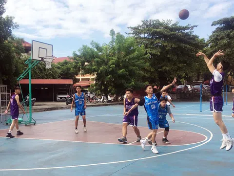Gần 900 học sinh tranh tài giải Bóng rổ và Bơi Hội khỏe Phù Đổng tỉnh Thái Nguyên lần thứ XVIII