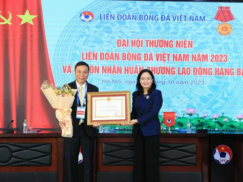 LĐBĐVN và Chủ tịch LĐBĐVN vinh dự được tặng thưởng Huân chương Lao động hạng Ba