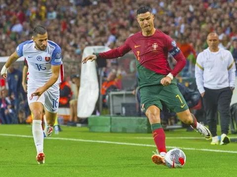 Ronaldo chưa giã từ đội tuyển Bồ Đào Nha