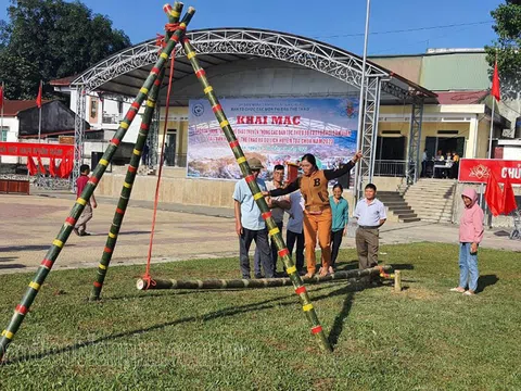 Huyện Tủa Chùa tổ chức hoạt động thi đấu thể thao, trò chơi dân gian