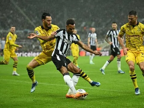 Dortmund có chiến thắng đầu tiên ở Champions League
