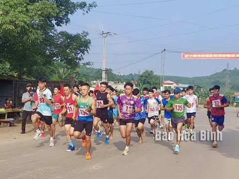 Giải Việt dã truyền thống huyện Lạc Sơn lần thứ 31 năm 2023 
