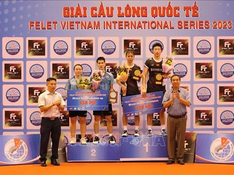 Giải Cầu lông FELET Vietnam International Series 2023: Phạm Văn Hải và Thân Vân Anh giành huy chương bạc đôi nam-nữ