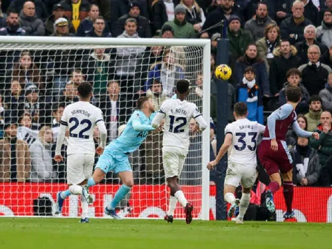 Tottenham chạm cột mốc buồn sau trận thua ngược Aston Villa