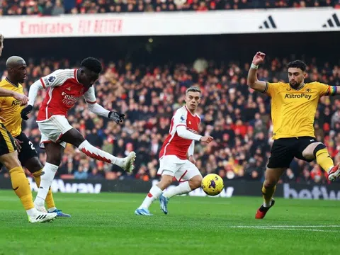 Vòng 14 Premier League: Arsenal củng cố ngôi đầu