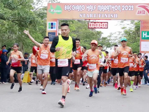 Giải Chạy "Bắc Giang Half Marathon - Nối vòng tay lớn"