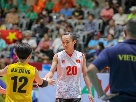 Chủ công Tú Linh gặp chấn thương trước thềm giải Bóng chuyền nữ vô địch các Câu lạc bộ thế giới 2023