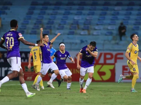 Vòng 5 V.League 2023-2024: Quảng Nam thắng trận đầu tiên, Hà Nội tiếp đà hưng phấn