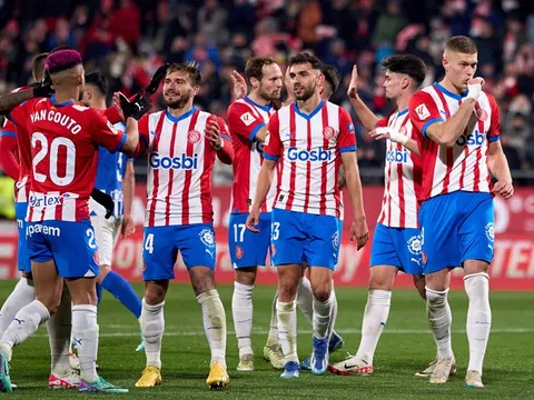 Thắng nhẹ Alaves, Girona giành lại ngôi đầu La Liga