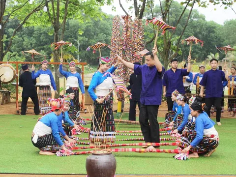 Đón Xuân mới tại Làng Văn hóa - Du lịch các dân tộc Việt Nam