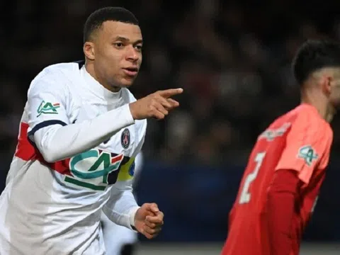 Tiền đạo Kylian Mbappe tự hào với số tiền kiếm được