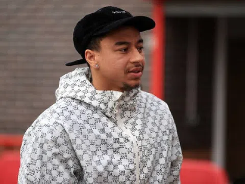 Tiền vệ Jesse Lingard hoàn tất kiểm tra y tế, chuẩn bị ra mắt đội bóng mới