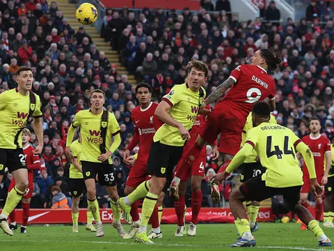 Vòng 24 Premier League: Liverpool đòi lại vị trí số 1 từ tay Man City