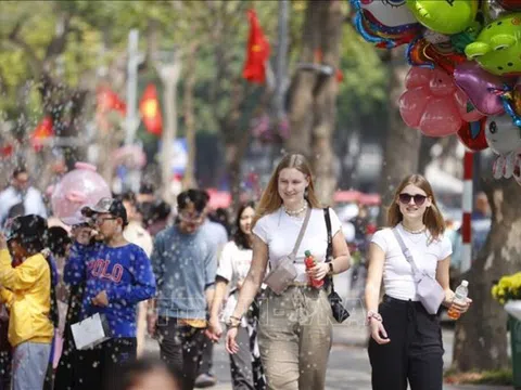 Tết Nguyên đán Giáp Thìn 2024 hoạt động du lịch diễn ra sôi động trên cả nước