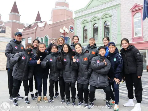 Cổ động viên Việt Nam tại Uzbekistan truyền lửa cho đội U20 nữ trước Vòng chung kết U20 châu Á 2024