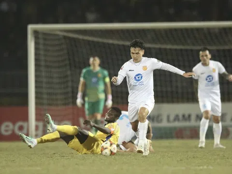 Vòng 12 V.League 2023-2024: Thép Xanh Nam Định vô địch lượt đi sớm trước 1 vòng đấu