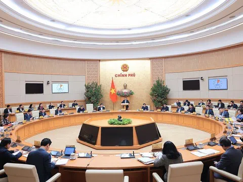Thủ tướng Chính phủ: Quan tâm phát triển toàn diện, đồng bộ các lĩnh vực văn hóa, xã hội, giáo dục, y tế; phát triển công nghiệp văn hóa