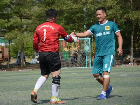 Sân chơi thể thao hấp hẫn qua giải Bóng đá Cúp Bình Điền Tây Ninh lần thứ V 