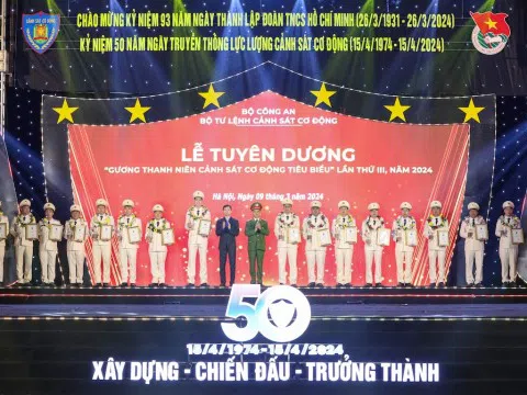 Chủ công Quản Trọng Nghĩa được tôn vinh "Gương Thanh niên Cảnh sát cơ động tiêu biểu" năm 2024