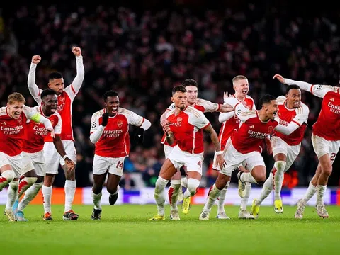 Arsenal giành vé vào Tứ kết Champions League sau loạt sút luân lưu