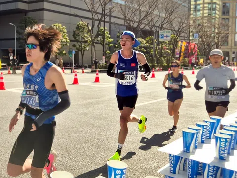 Giải Tokyo Marathon 2024: Hứa Thuận Long phá kỷ lục của chính mình