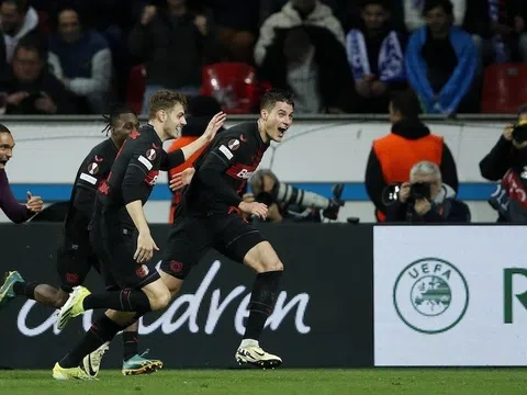 Leverkusen ngược dòng giành vé vào Tứ kết Europa League