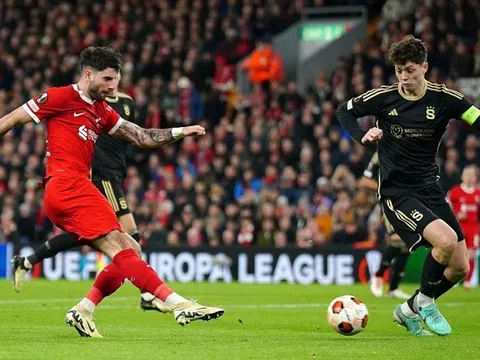 Nhấn chìm đối thủ, Liverpool giành vé vào Tứ kết Europa League