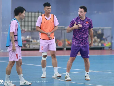 Đội tuyển Futsal Việt Nam miệt mài rèn đấu pháp, Nguyễn Minh Trí sắp trở lại tập luyện