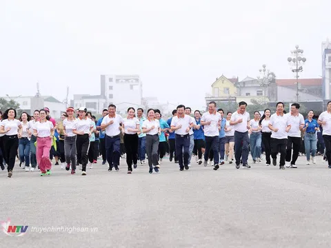 Nghệ An: Gần 3.000 người tham gia Ngày chạy Olympic vì sức khỏe toàn dân năm 2024