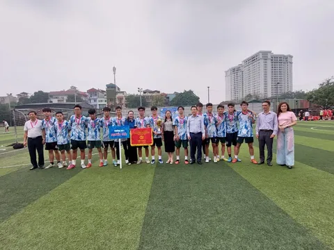 Trường THPT Nguyễn Trãi vô địch giải Bóng đá khối THPT quận Ba Đình năm học 2023-2024