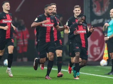 Leverkusen giành vé vào chung kết Cúp Quốc gia Đức