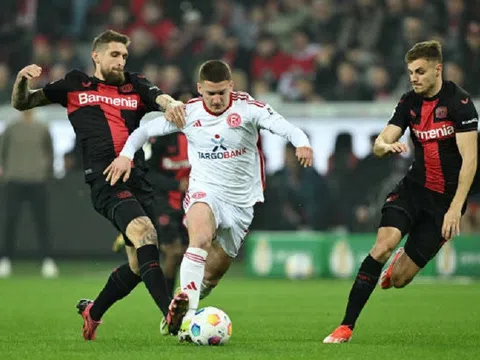 Leverkusen cân bằng kỉ lục tồn tại 22 năm, Rodri chạm mốc chưa từng thấy