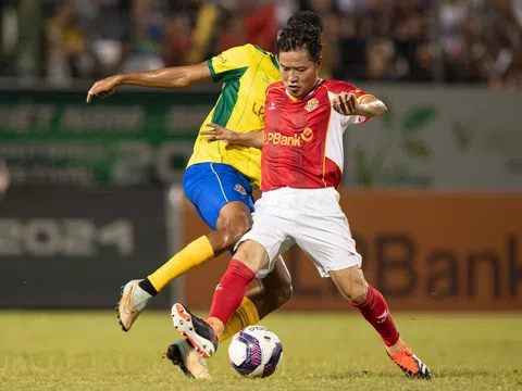 Trận giao hữu Bóng đá giữa các cựu "ngôi sao" Việt Nam và Brazil