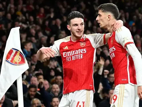 Arsenal tiến gần chức vô địch Premier League