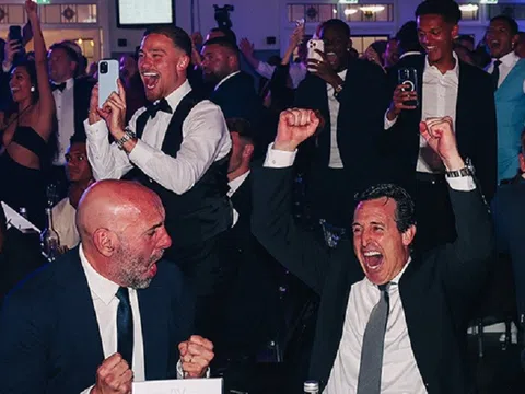 Man City giúp Aston Villa trở lại Champions League sau 41 năm chờ đợi